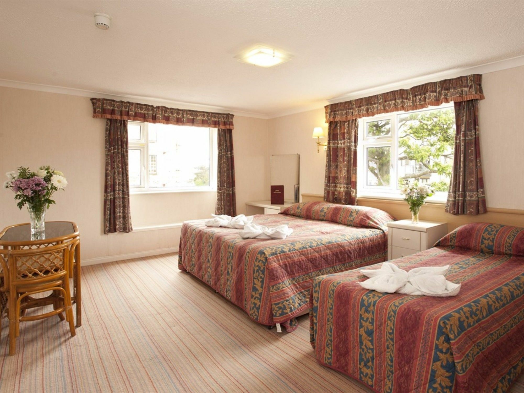 Denewood Hotel Bournemouth Exterior foto